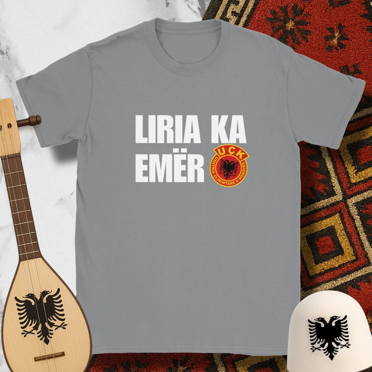 Liria ka emër T-Shirt - KosMode